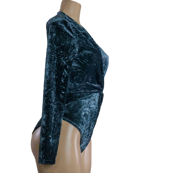Plunging Neckline, Long-Sleeved Crushed Velvet Top - Picture 2 of 3